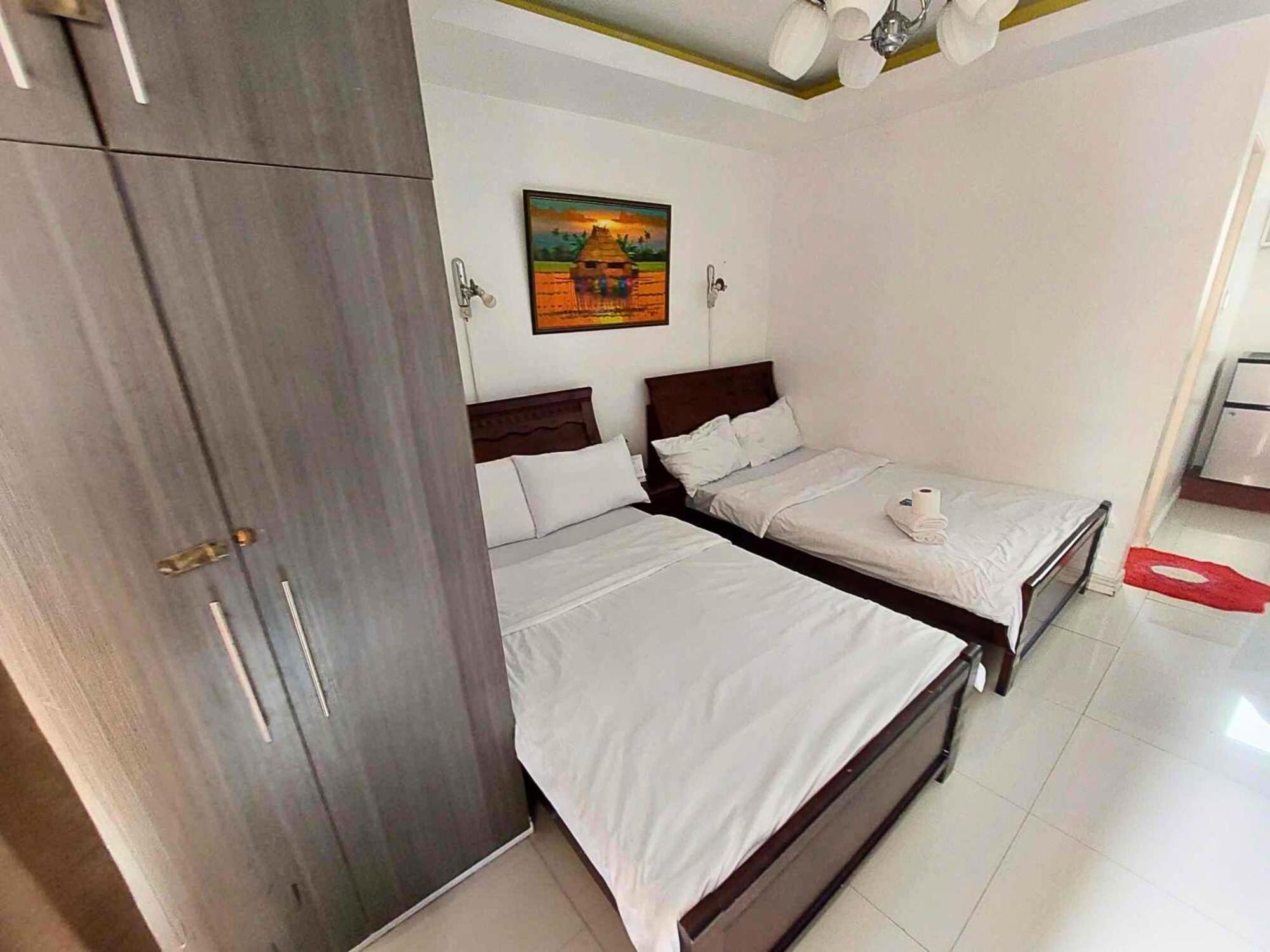 Near Us Embassy X Free Unlimited Pool, Massage & Sauna Access X Promo This Month! Explore Deluxe Studio W Balcony In Manila Perfectly Situated Near Naia Airport, Heart Of Manila Updated 2025 Price For Your Unforgettable Ultimate Staycation Experience Exterior foto