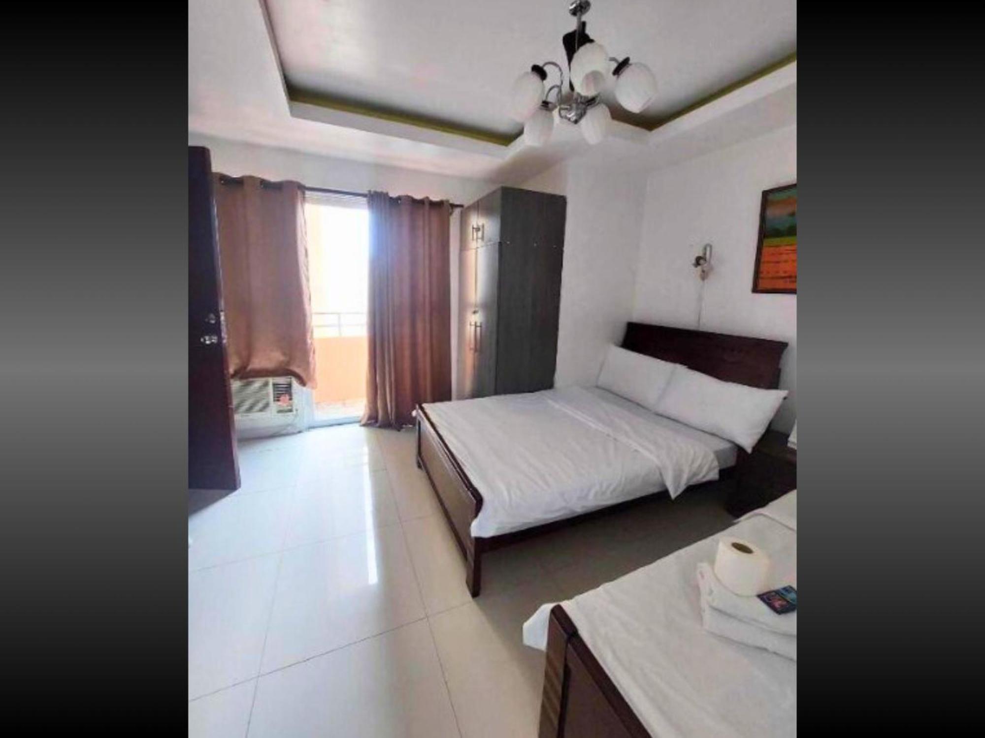 Near Us Embassy X Free Unlimited Pool, Massage & Sauna Access X Promo This Month! Explore Deluxe Studio W Balcony In Manila Perfectly Situated Near Naia Airport, Heart Of Manila Updated 2025 Price For Your Unforgettable Ultimate Staycation Experience Exterior foto